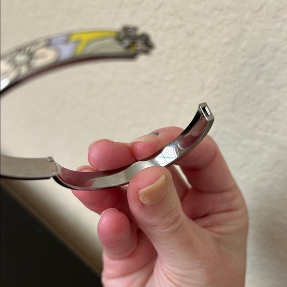 Tory Burch Silver with Yellow Floral Kira Enamel 7mm Bracelet NWT Style 149741 - Picture 13 of 17